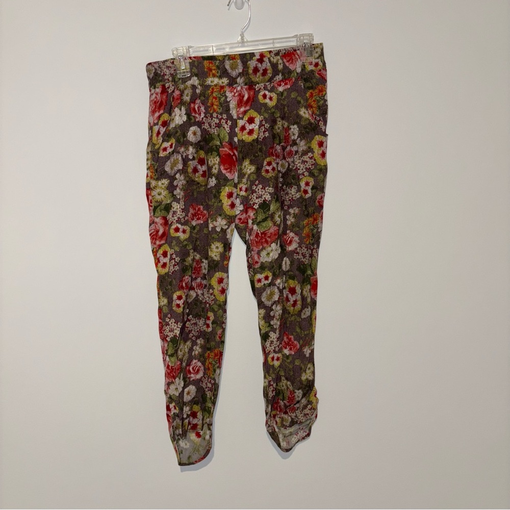 Anthropologie La Vi by‎ Sam & Lavi floral crop pants red yellow size medium